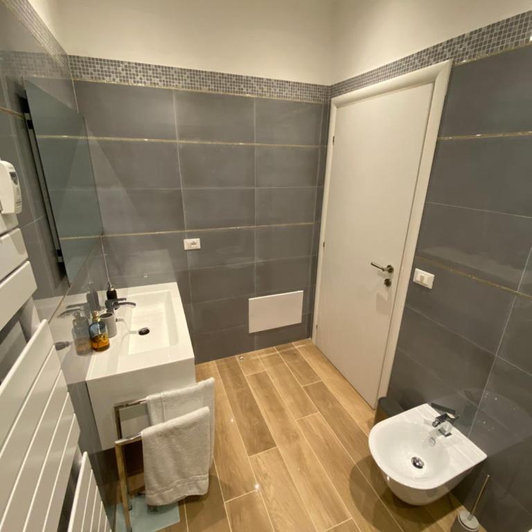 Genoa Lux Apartments with parking - Deluxe Apartment with Fitness Corner - 7