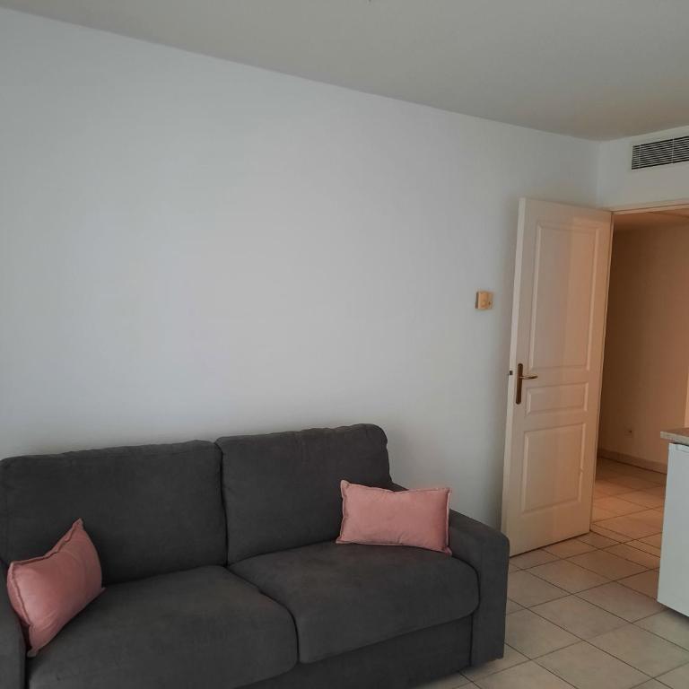 joli F2 46m2 menton centre, balcon,parking - Appartement 1 Chambre - 4