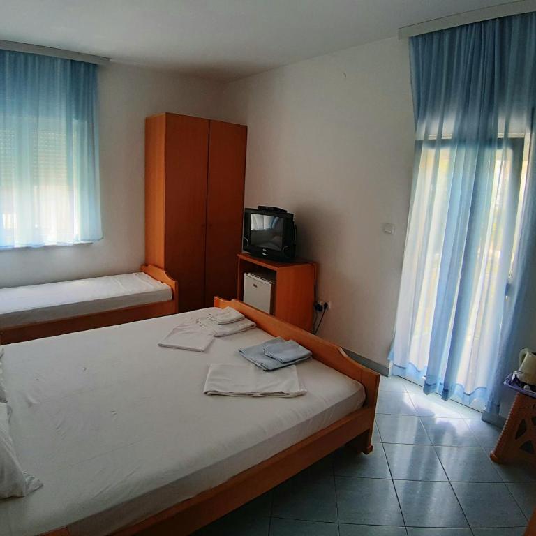 Apartments Parapid - Dvokrevetna Soba sa Bračnim Krevetom i Sopstvenim Kupatilom - 2