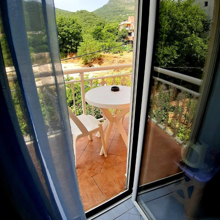 Apartments Parapid - Dvokrevetna Soba sa Bračnim Krevetom i Sopstvenim Kupatilom - 5