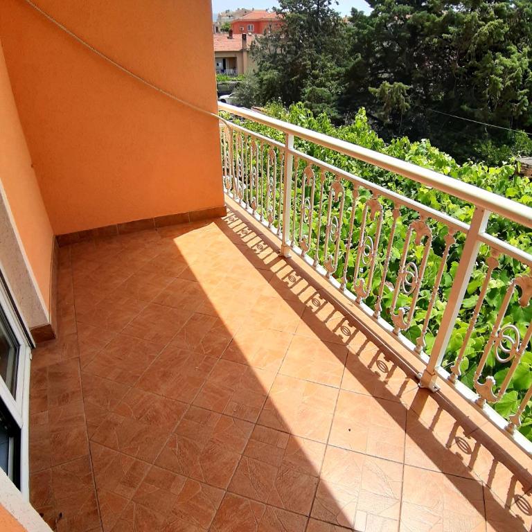 Apartments Parapid - Dvokrevetna Soba s Bračnim Krevetom i Sopstvenim Spoljnim Kupatilom - 7
