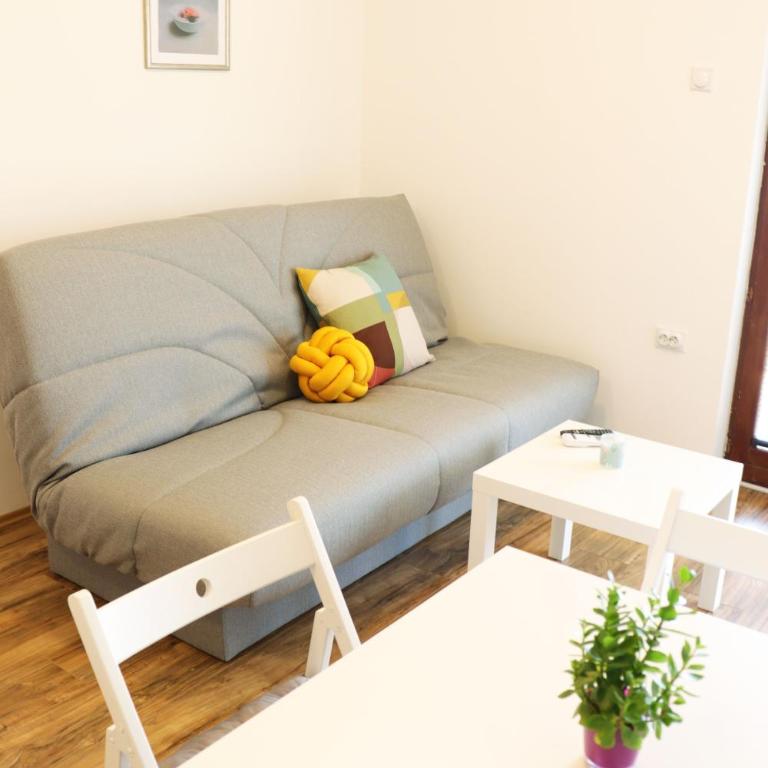 Zeleno srce - Apartment with Balcony - 25