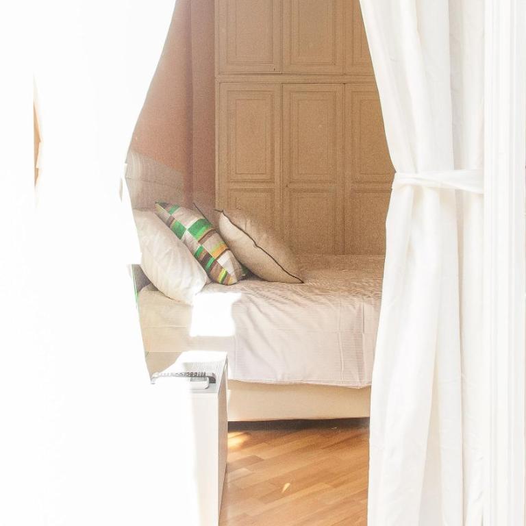 Trevi Colour- Rental in Rome - Two-Bedroom Apartment - 6