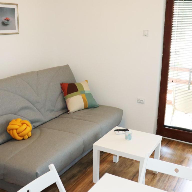 Zeleno srce - Apartment with Balcony - 26