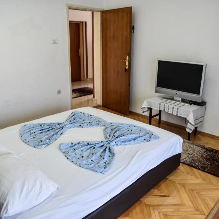 Casa Sinani - Dvokrevetna Soba sa Bračnim Krevetom i Balkonom - 11