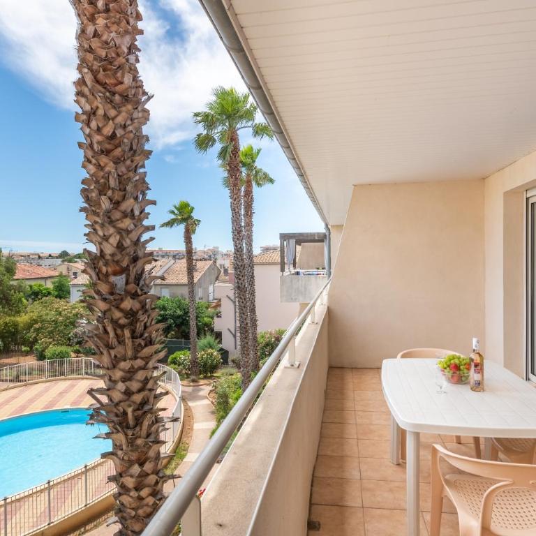 Residhotel Mayflower - Apartment with Pool View 4 People - 1