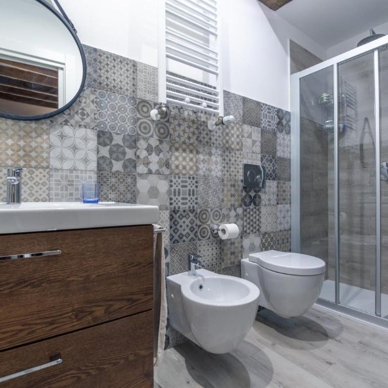 Residenza Borgo Guazzo - Camera Matrimoniale/Doppia con Letti Singoli - 4