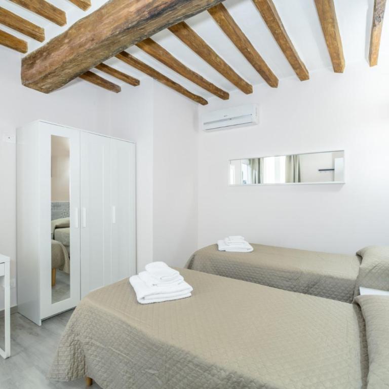 Residenza Borgo Guazzo - Camera Matrimoniale/Doppia con Letti Singoli - 9