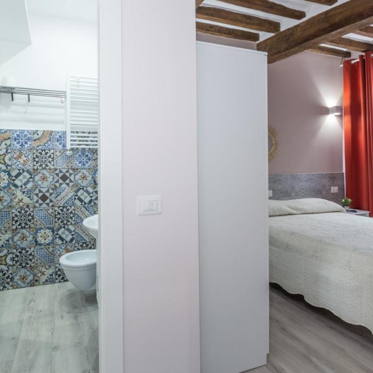 Residenza Borgo Guazzo - Camera Standard Matrimoniale/Doppia con Letti Singoli - 8
