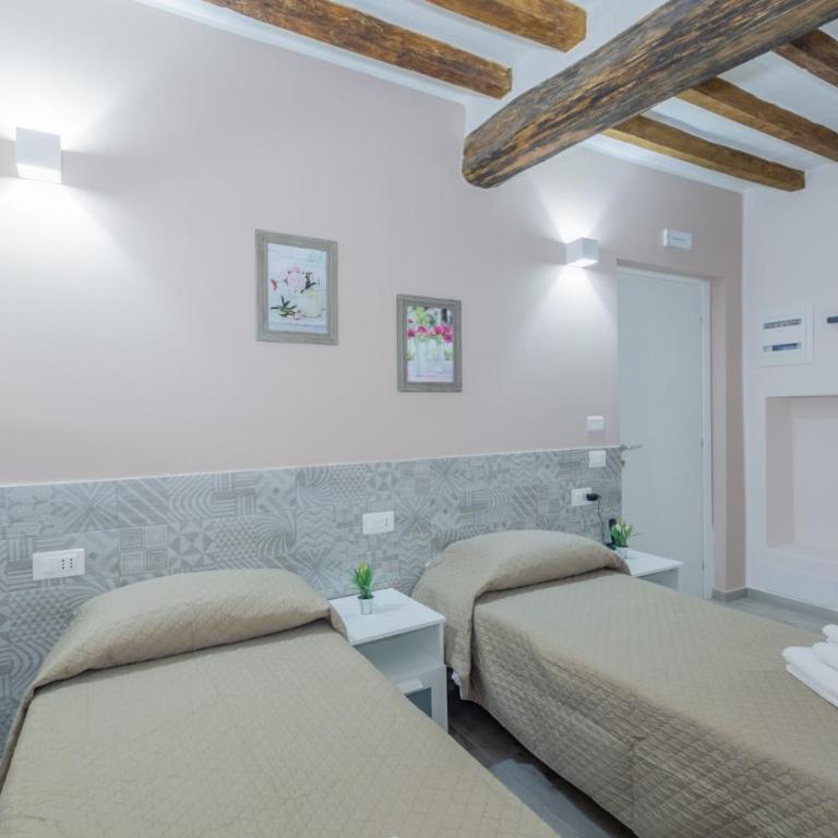 Residenza Borgo Guazzo - Camera Matrimoniale/Doppia con Letti Singoli - 11