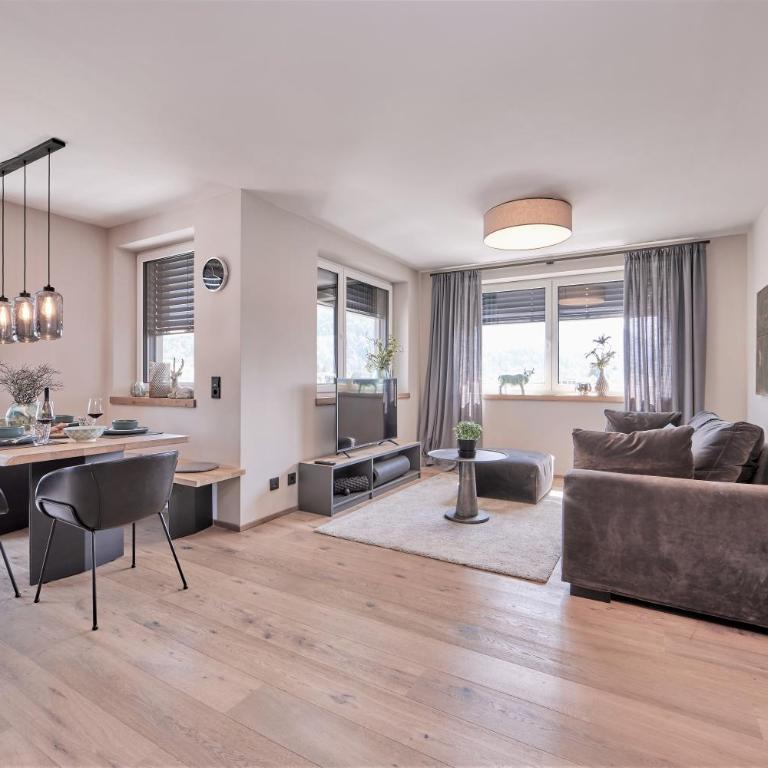 Apartment BergRoof - Two-Bedroom Penthouse with Balcony and Mountain View - 5
