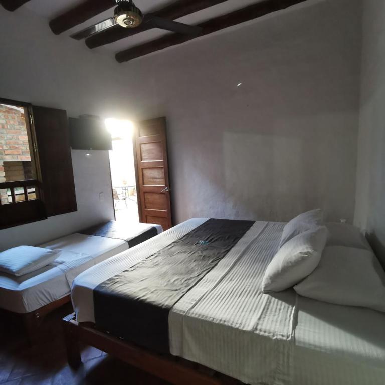 Las Cabezas Grises - Standard Triple Room - 8