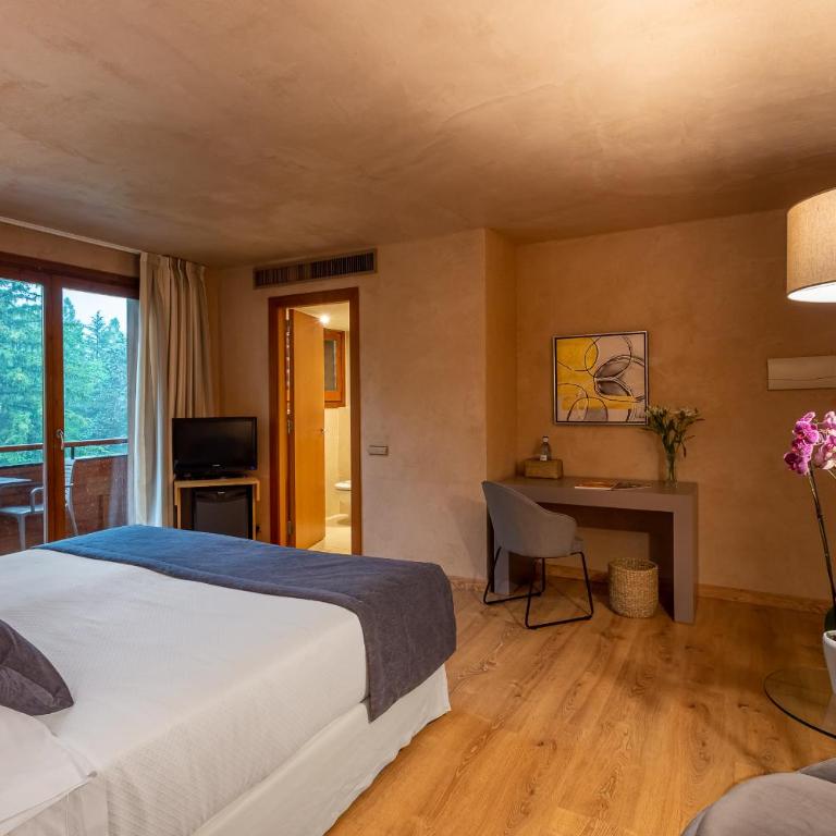 Hotel Xalet del Golf - Superior Double or Twin Room - 3