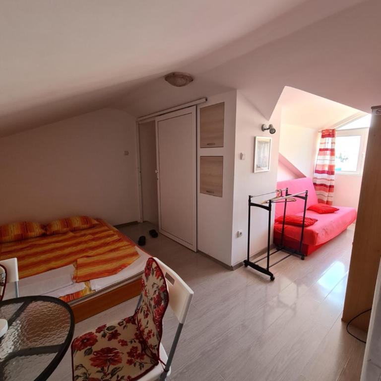 Hibiscus Guest House - Apartment with Sea View - 1
