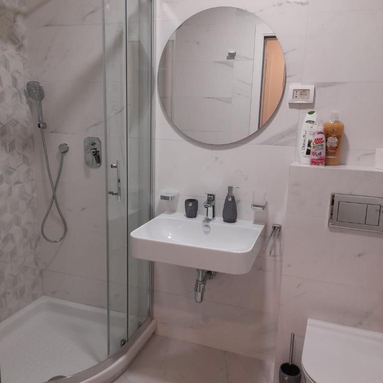 Apartment Diamond - Two-Bedroom Apartment - 36