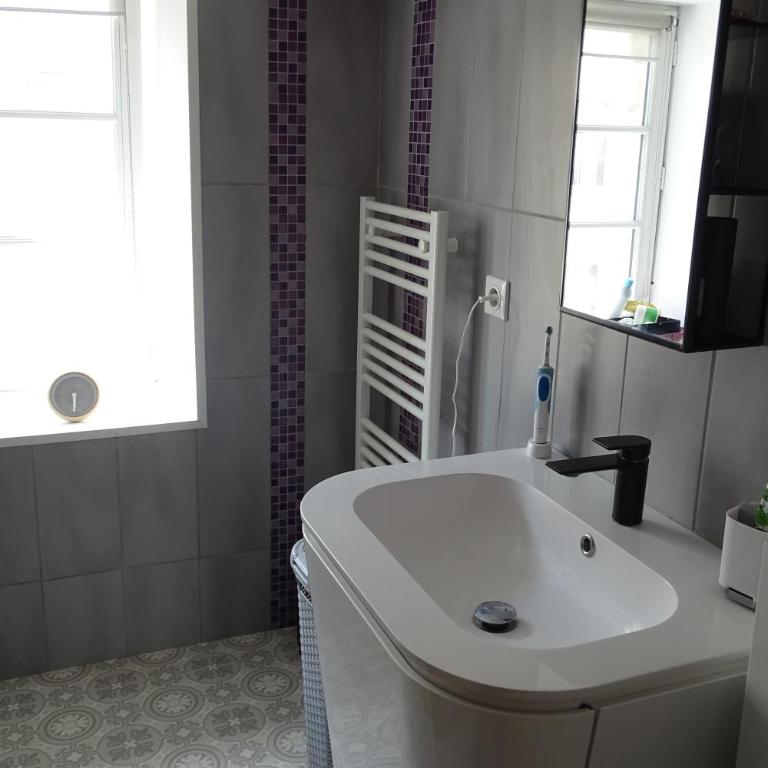 Le Saint-Claude, Appt au coeur de ville - Appartement 3 Chambres - 25