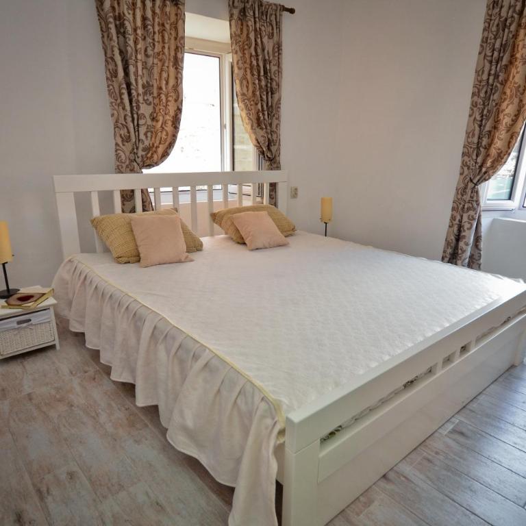 Bell Tower Apartment - Deluks Apartman - 3