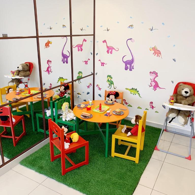 IDEAL ESPECIAL FAMILIAR - Three-Bedroom Apartment - 2