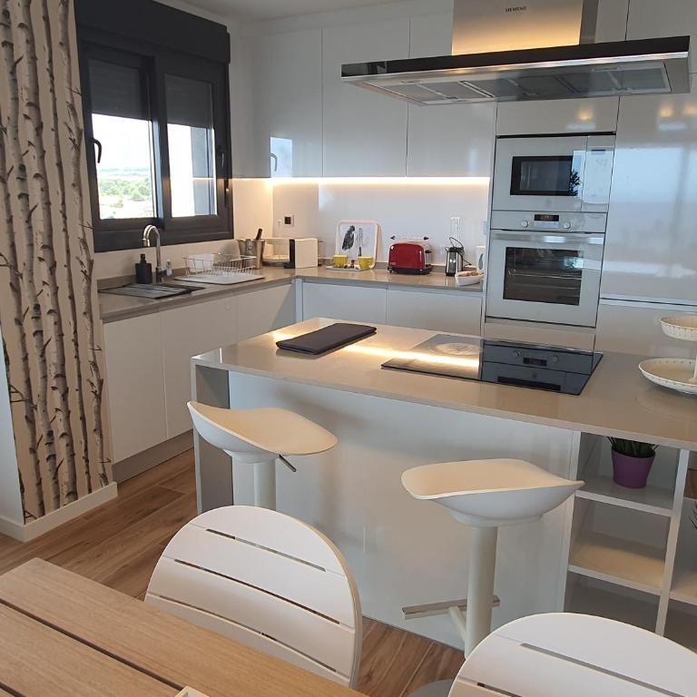 Sunset Waves Benidorm by KalmaRent - Apartamento de 3 dormitorios - 82
