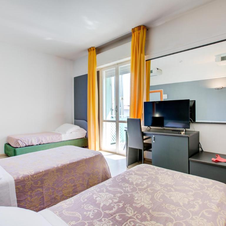 Hotel Ivano - Camera Quadrupla Superior - 7