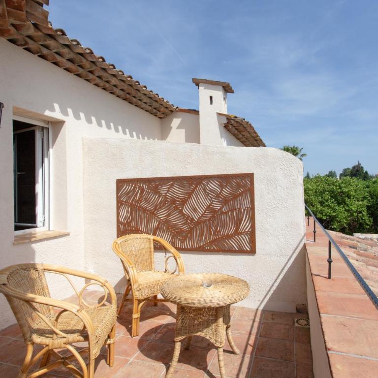 Le Domaine des Mûriers - charme, chic, calme en Provence Côte d'Azur - Doppelzimmer mit Terrasse - 3