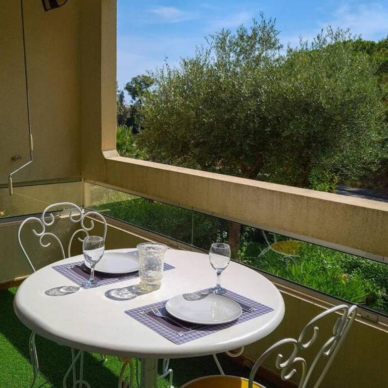 Renovated apartment, air-conditioned 5min from sea - Studio mit Terrasse - 19