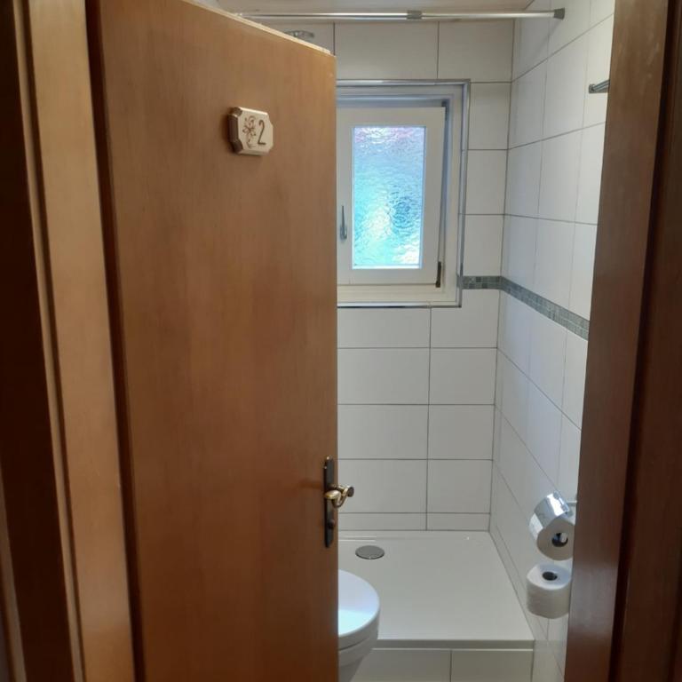 Pension zu Hause - Doppelzimmer mit eigenem externen Bad - 6