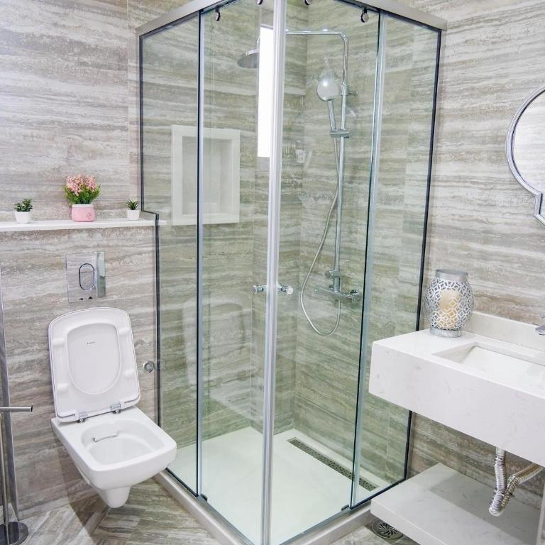 Onyx Luxury - One-Bedroom Apartment - 7