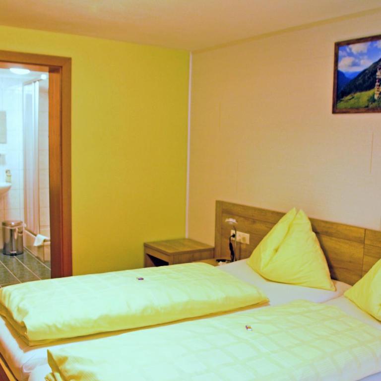 Haus Waldheim - Doppelzimmer mit eigenem Bad - 5