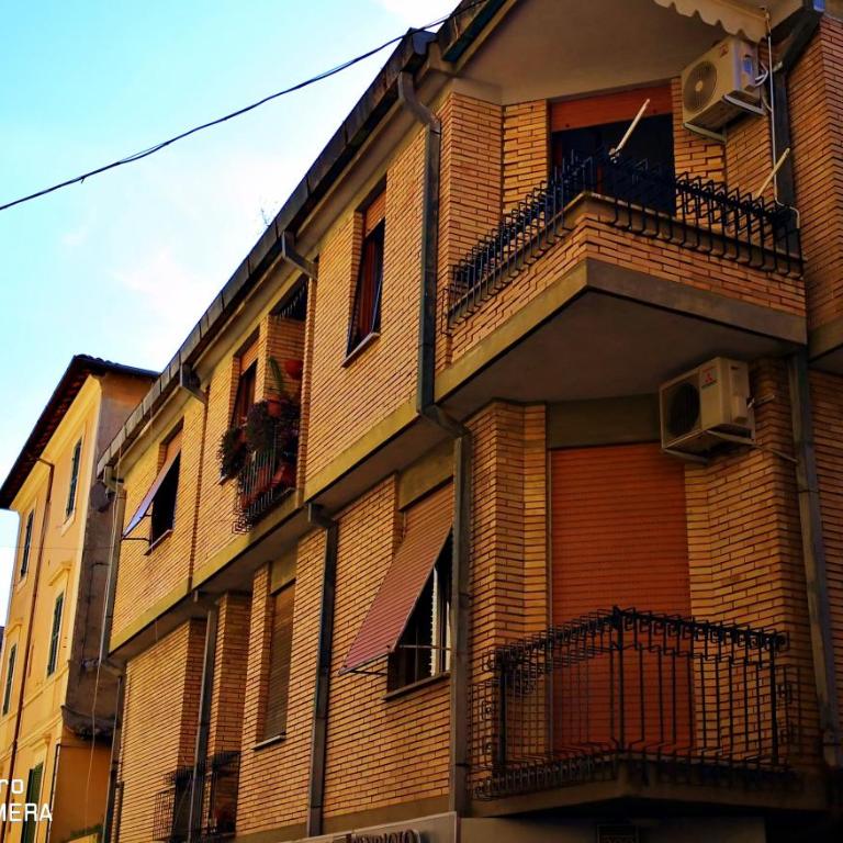 CASA PAOLINA NEL CENTRO DI BRACCIANO - Casa con 2 Camere da Letto - 57