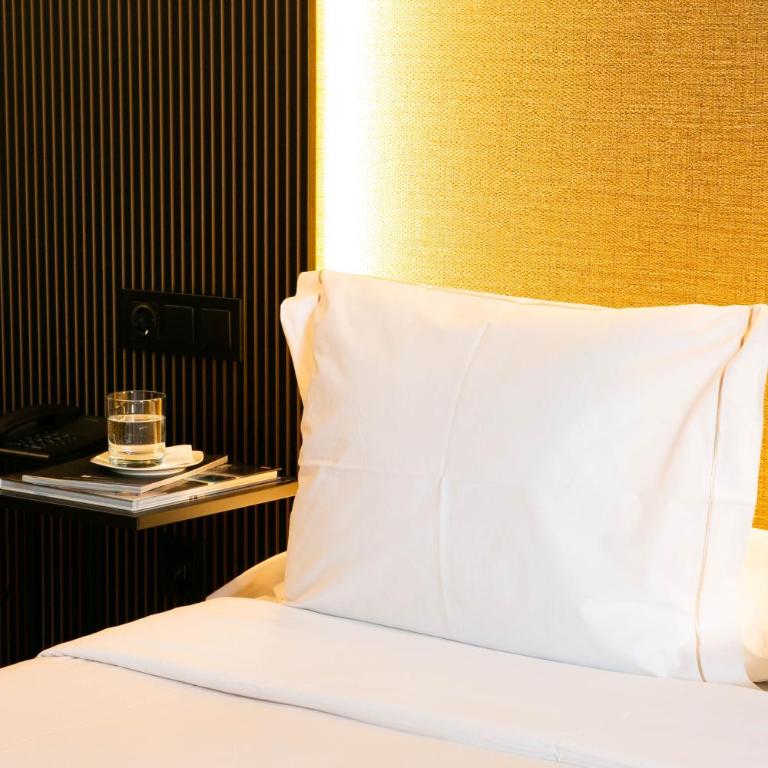 Hotel Sercotel Ciudad de Oviedo - Habitación Familiar - 3