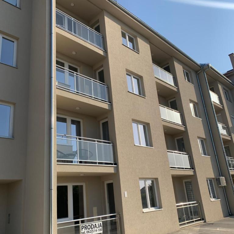 Holiday Apartment - Apartment mit 1 Schlafzimmer, Balkon und Bergblick - 16