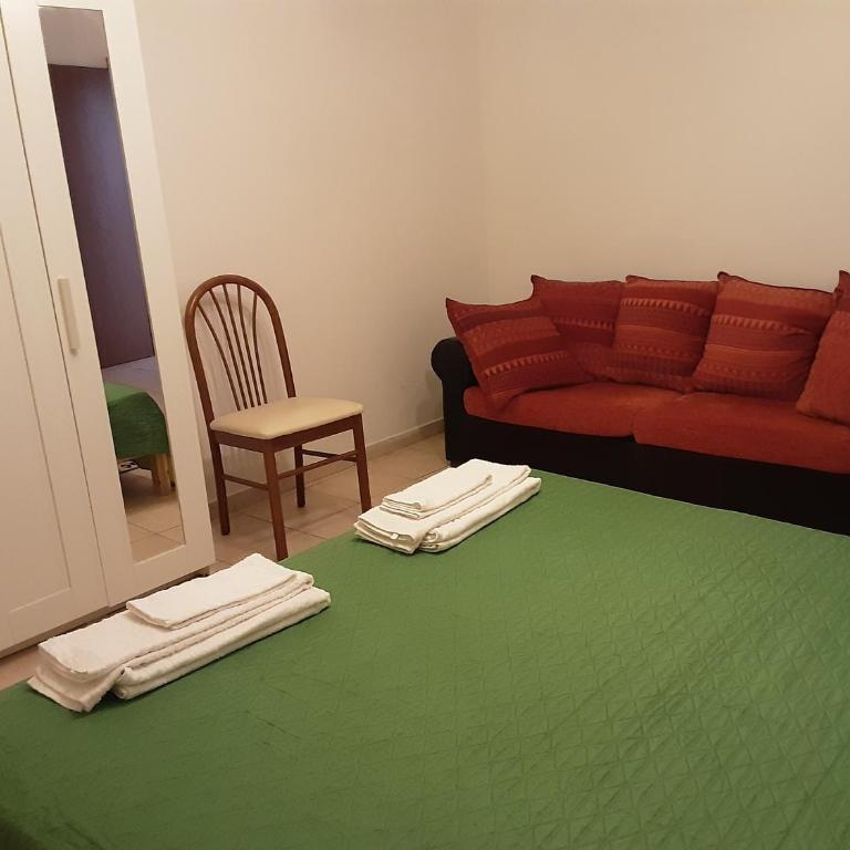 Locazione Menini - Camere zona stazione - Camera Matrimoniale - 1