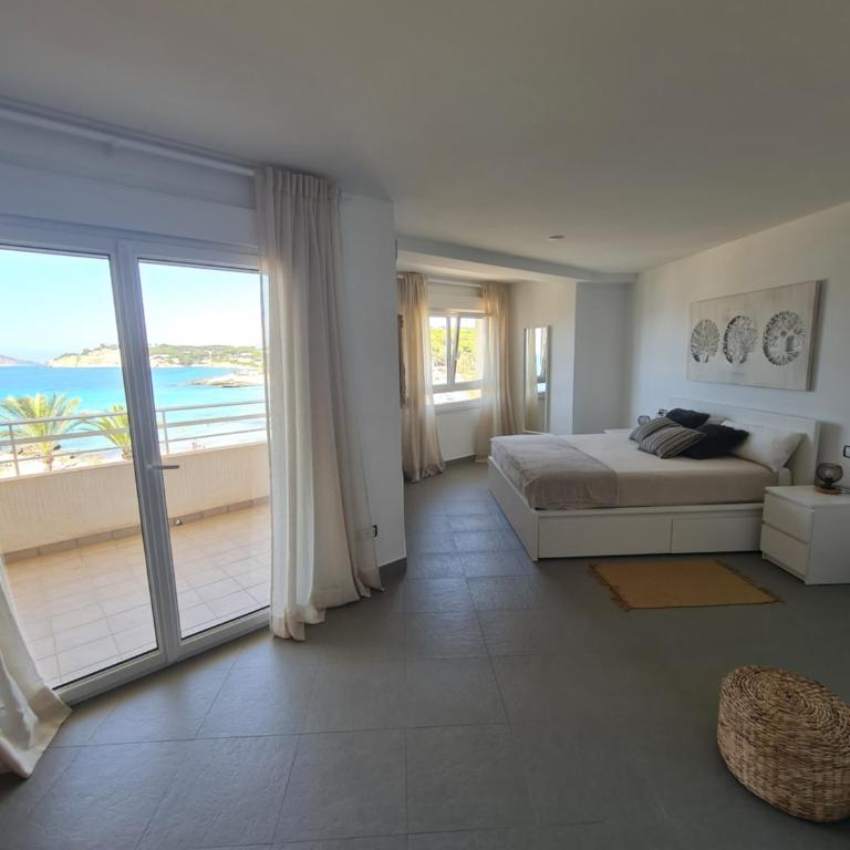 Moraira Beach - Three-Bedroom Apartment - 38