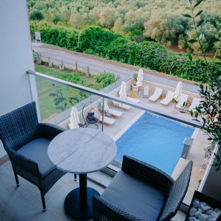 Onyx Luxury - Deluxe Double or Twin Room - 8