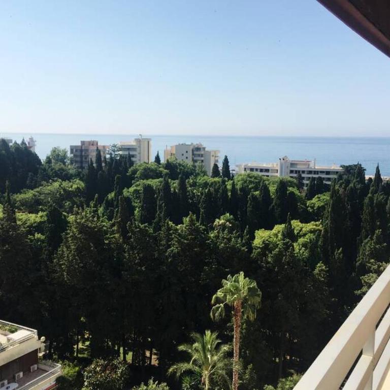 Penthouse with private pool, hot tub jacuzzi with sea views and chill-out zone, close to the sea - Three-Bedroom Apartment - 37