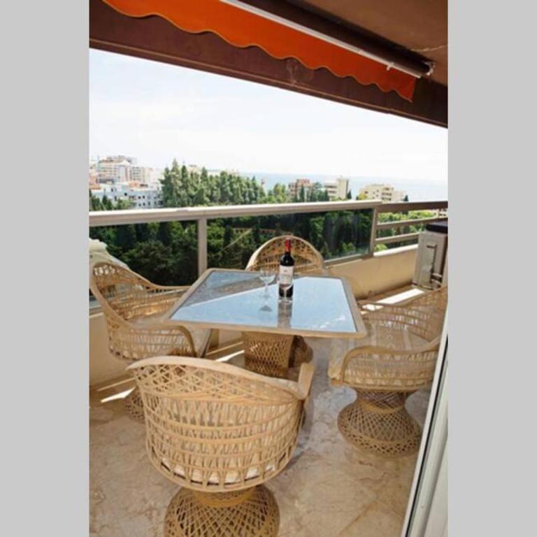 Penthouse with private pool, hot tub jacuzzi with sea views and chill-out zone, close to the sea - Three-Bedroom Apartment - 29