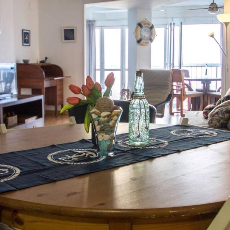 Primera linea de mar. Apartamento turístico Salou - Apartment - 16
