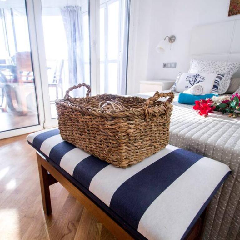 Primera linea de mar. Apartamento turístico Salou - Apartment - 26