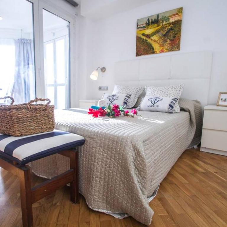 Primera linea de mar. Apartamento turístico Salou - Apartment - 28