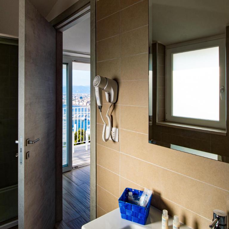 Relais Manfredi - Camera Matrimoniale con Vista Mare - 7