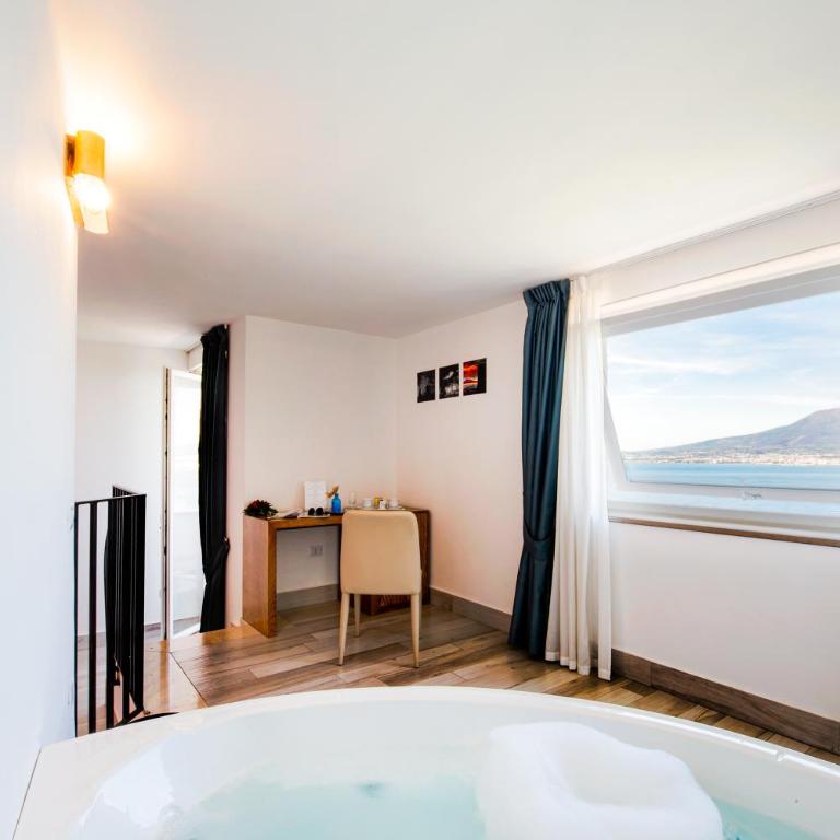 Relais Manfredi - Junior Suite con Vista Mare - 12