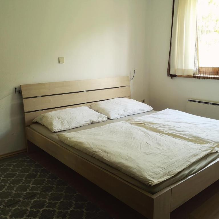 Haus Im Grünen - Apartment mit 1 Schlafzimmer - 4