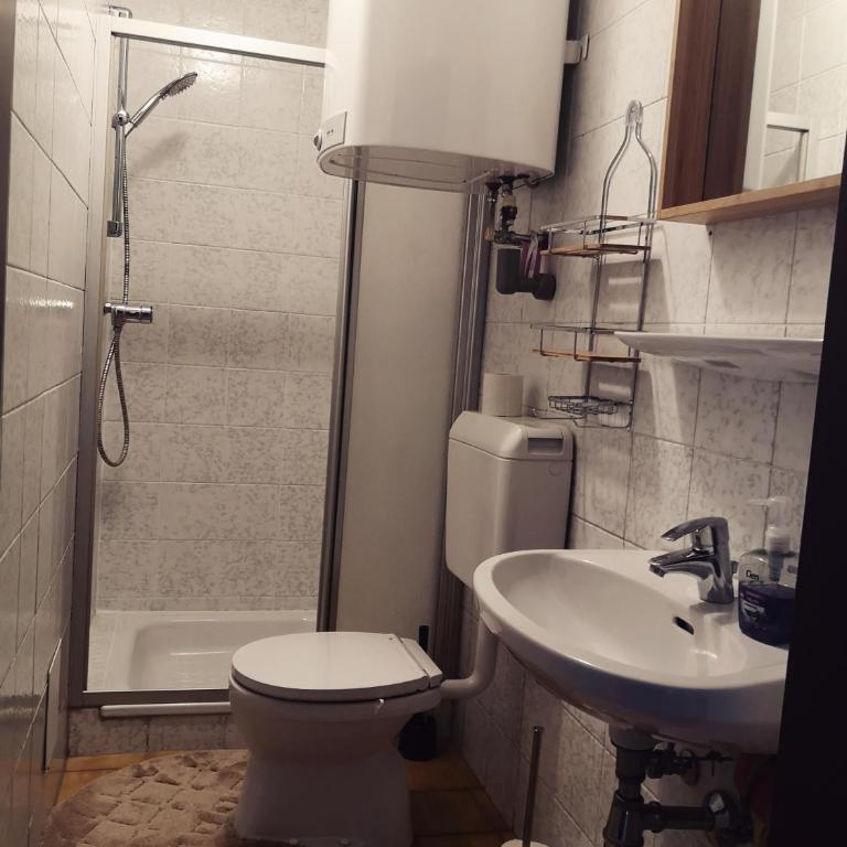 Haus Im Grünen - Apartment mit 1 Schlafzimmer - 6
