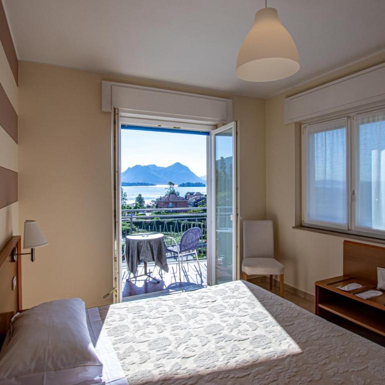 Hotel Alpi - Camera Matrimoniale/Doppia con Letti Singoli con Vista Lago. - 3