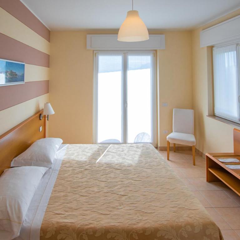 Hotel Alpi - Camera Matrimoniale/Doppia con Letti Singoli - 2