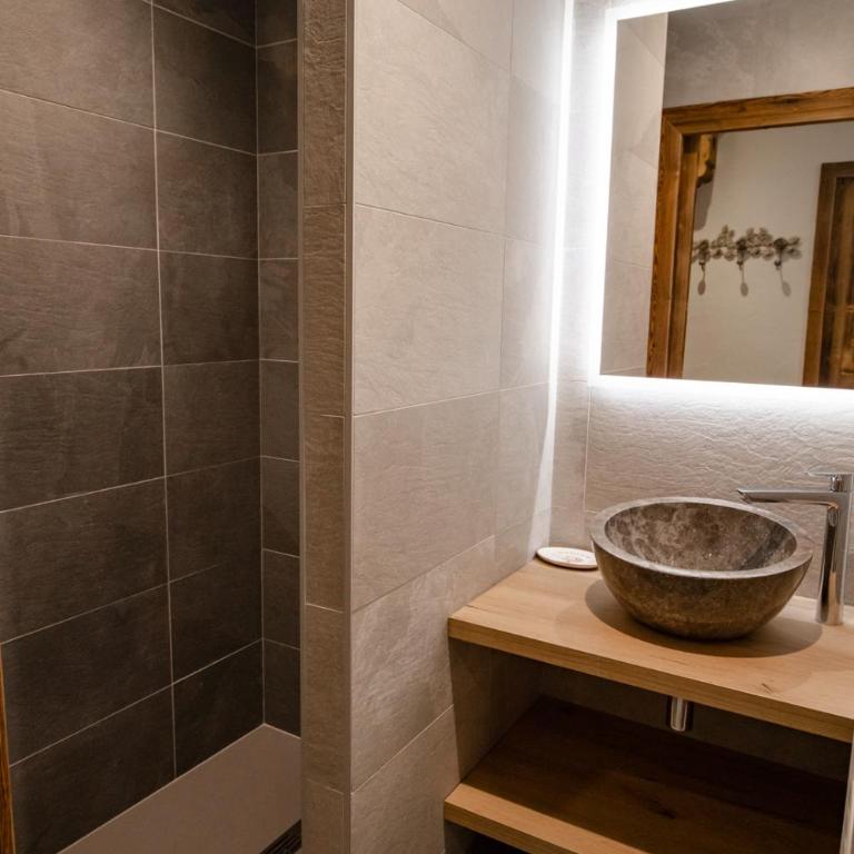 MARMOTTE 201 - Bel appartement mansardé, aux pieds des pistes - Appartement - 14