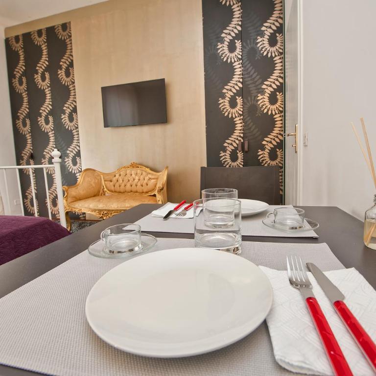 Verona Maison - Double Room with Shared Bathroom - 4