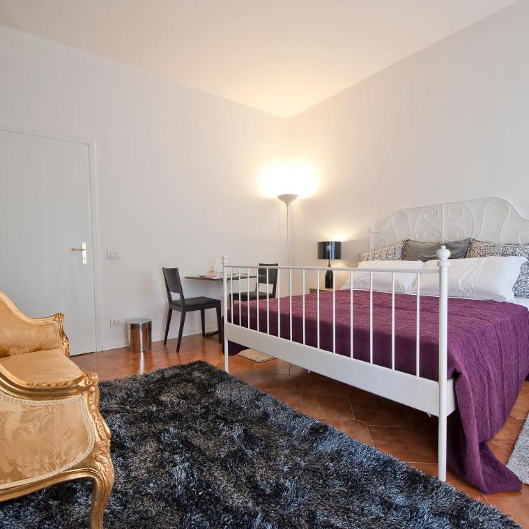 Verona Maison - Double Room with Shared Bathroom - 1
