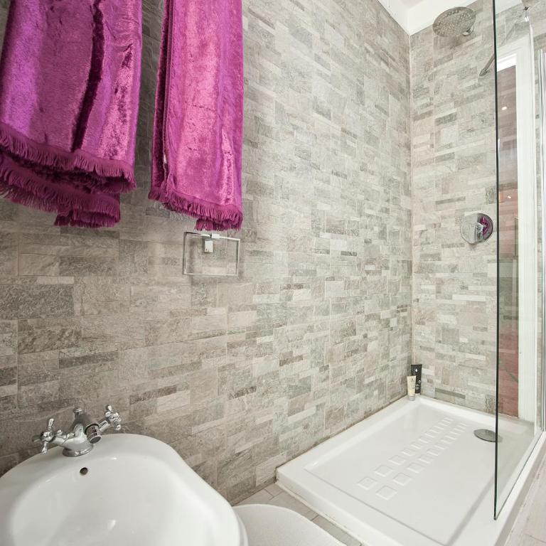Verona Maison - Double Room with Shared Bathroom - 2
